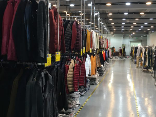 欧森朗男装品牌终端实体陈列