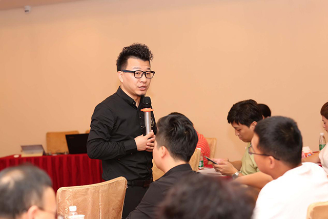 小鬼当家 小鬼当家