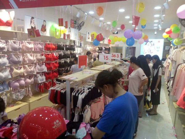河源内衣店_河源恐龙博物馆(2)