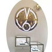 V6金品厦门银泰店开业，网红潮店