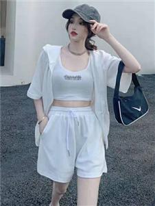 歌米裳女裝白色套裝