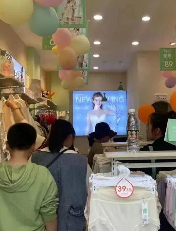 都市新感觉内衣37家新店来啦！百张现场高清大图，一起感受超热开业！