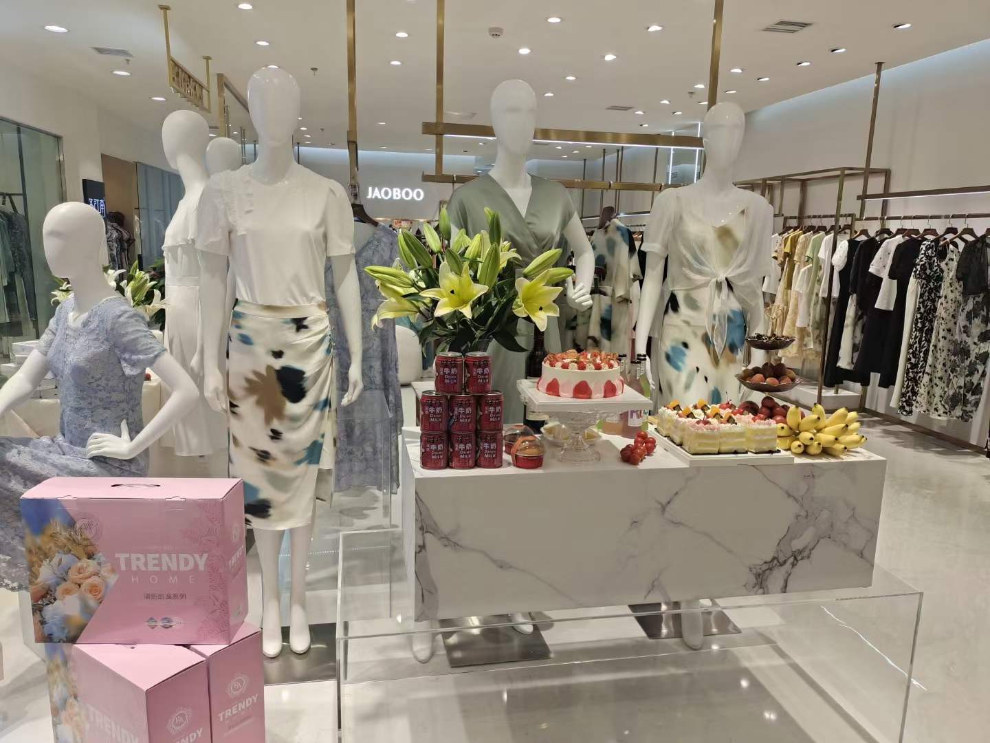 恭喜JAOBOO喬帛女裝?甘肅酒泉店開業大吉!