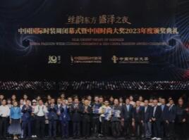 纤维排行_连续读写性能测试符合中端PCIe4.0产品水准(2)